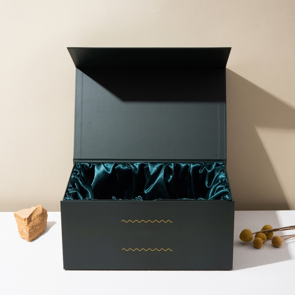 Free Sample Portable OEM Rectangle Custom Cardboard Flat Pack Folding Clothing Box Packaging Magnetic Paper Foldable Gift Box